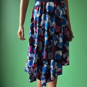 🩷🩷NWOT Banana Republic Blue/Pink Midi Skirt🩷🩷